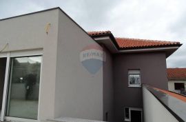 Selce - stan na samom moru !, Crikvenica, Apartamento