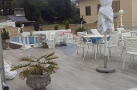 Selce hotel, Crikvenica, Εμπορικά ακίνητα