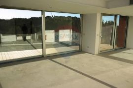 KVALITETAN PENTHOUSE U ROVINJU - BLIZINA PLAŽE, Rovinj, Apartamento