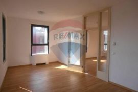 Iznajmljuje se poslovni prostor u centru grada, 72m2, Zagrad, Rijeka, Appartement