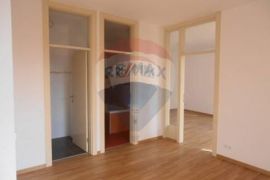 Iznajmljuje se poslovni prostor u centru grada, 72m2, Zagrad, Rijeka, Appartement