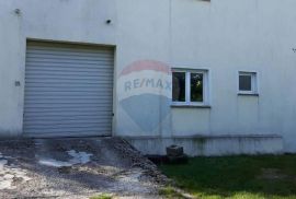 Poslovni prostor od 100 m2 u centru Dražica, Jelenje, Commercial property