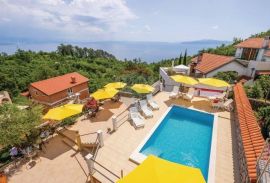 OPATIJA - IČIĆI - SAMOSTOJEĆA KUĆA - 1045 m2 - 6 STANOVA - BAZEN, Opatija - Okolica, Дом