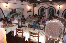 Restaurant Mali Lošinj, Mali Lošinj, Εμπορικά ακίνητα