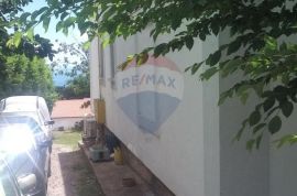 Matulji - etaža s vrtom i garažom na rijetkoj lokaciji !, Matulji, Appartement