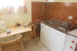 Medulin KUĆA S APARTMANIMA, Medulin, Ev