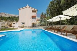 Baška - prekrasna villa s bazenom, Baška, Famiglia