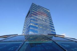 TOWER CENTAR RIJEKA, POSLOVNI PROSTOR - TRGOVINA 197 M2, Rijeka, Propriedade comercial