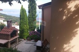 VILA PANORAMA, PREKRASNA KUĆA SA JOŠ LJEPŠIM POGLEDOM, BAZEN, MIR , TIŠINA, Opatija - Okolica, Дом