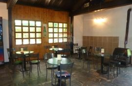 Caffe bar i trgovina kod Bjelolasice, Ogulin, Gewerbeimmobilie