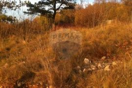 Cernik Cavle gradevinski teren, Čavle, Arazi