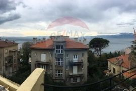 Prodaje se samotojeća Vila na Pećinama, Rijeka, Дом