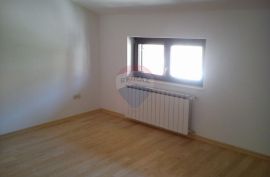 Lovran - Dvoetažni stan 134 m2 sa garažom i okućnicom, Lovran, Appartment