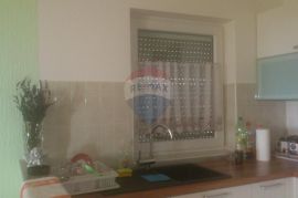 Rijeka,Viškovo,kuća 400m2, sa dva poslovna prostora, novogradnja!!!, Viškovo, Casa