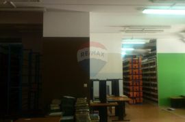 Rijeka, atraktivna lokacija, etaža 966m2, povoljno!!!, Rijeka, Propiedad comercial