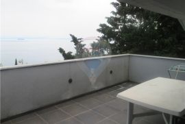 OPATIJA - STAN 240m2 - PARKING - NAJAM, Opatija, Appartamento