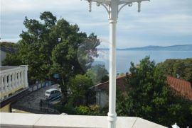 Vila na Kvarneru samo 100m od mora, Kostrena, بيت