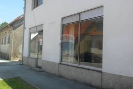 POSLOVNI PROSTOR ZA NAJAM U BLIZINI CENTRA!!, Delnice, Commercial property