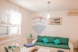 FUNTANA-EKSKLUZIVAN APARTMANSKI OBJEKAT, Funtana, Kuća