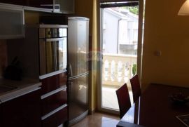 OPATIJA - PAVLOVAC 106 m2, 3S+DB, parking, 2 balkona, Opatija, Flat