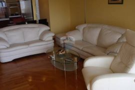 OPATIJA - PAVLOVAC 106 m2, 3S+DB, parking, 2 balkona, Opatija, Flat