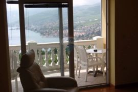 OPATIJA - PAVLOVAC 106 m2, 3S+DB, parking, 2 balkona, Opatija, Apartamento