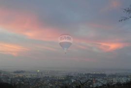 ZAGREB - kuća u podsljemenskoj zoni, zapad, Stenjevec, Σπίτι