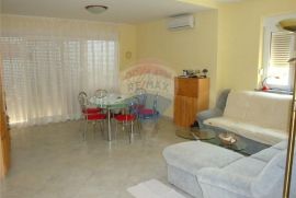 OPATIJA - NOVOGRADNJA - STAN 96m2 - POGLED, Opatija, شقة