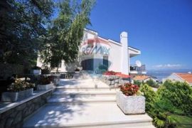 OPATIJA-IČIĆI-SAMOSTOJEĆA KUĆA 310 m2, Opatija - Okolica, Kuća