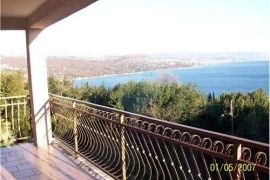 OPATIJA-KUĆA 300m2-890.000.-€, Opatija, Famiglia