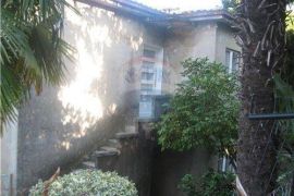 OPATIJA KUĆA 150 M2 NA TERENU OD 400 M2, POGLED, Opatija, Haus