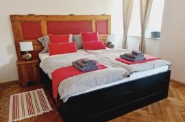 Opatija-centar, stan s balkonom, 50m od mora, Opatija, Wohnung