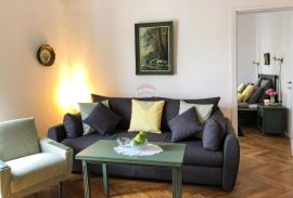 Opatija-centar, stan s balkonom, 50m od mora, Opatija, Apartamento