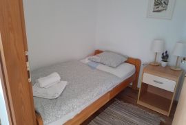 Istra,Valbandon,kuća sa 4 apartmana i stanom, Fažana, Haus