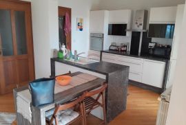 Istra,Valbandon,kuća sa 4 apartmana i stanom, Fažana, Дом