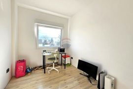 DUGO SELO, trosoban stan u centru, potpuno namješten, Dugo Selo, Apartamento