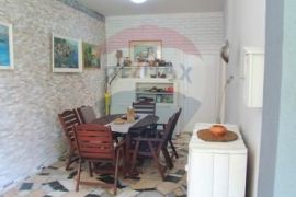 OPATIJA - stan u visokom prizemlju s velikom terasom, Opatija, Appartement