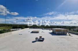 ISTRA, TAR - Penthouse u novogradnji s panoramskim pogledima na prirodu i more, Tar-Vabriga, Flat