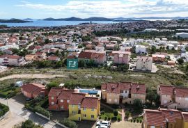 VODICE, namješten stan, prizemlje, pogled na more, Vodice, Kвартира