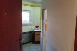 SLAVONSKI BROD - STAN NA TOP LOKACIJI, Slavonski Brod, Appartment