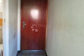 SLAVONSKI BROD - STAN NA TOP LOKACIJI, Slavonski Brod, Appartement