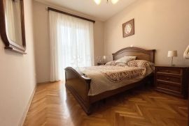 NOVIGRAD, STAN SA VRTOM NA TOP LOKACIJI, Novigrad, Apartamento