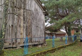 Povoljno, uredno, odmah useljivo, Gvozd, Kuća