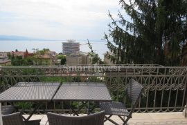 OPATIJA - CENTAR, stan 2S+DB, s pogledom na more, Opatija, Appartement