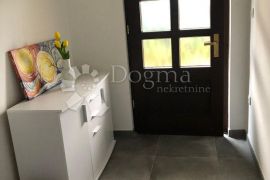 Drenova, 54 m², 1S+DB, adaptiran, terasa !!, Rijeka, Appartamento