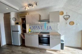 Vir, južna strana apartman E4, 180m od mora, Vir, Stan