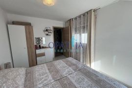 Vir, južna strana apartman E4, 180m od mora, Vir, Kвартира