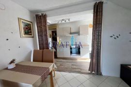 Vir, južna strana apartman E5, 180m od mora, Vir, Flat