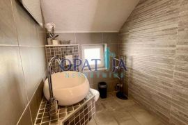 Vir, južna strana apartman E5, 180m od mora, Vir, Flat