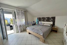 Vir, južna strana apartman E5, 180m od mora, Vir, Flat